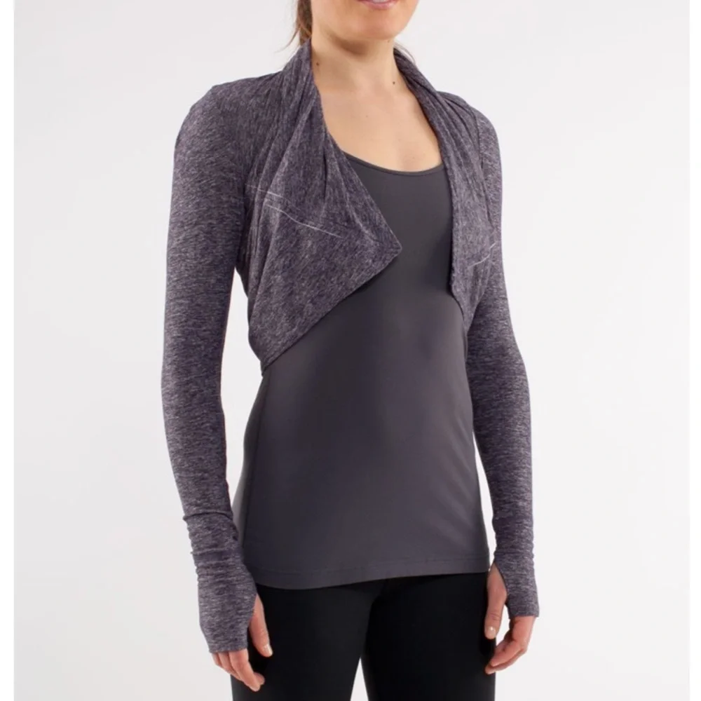 Lululemon Rehearsal Long Sleeve top, 6/8.